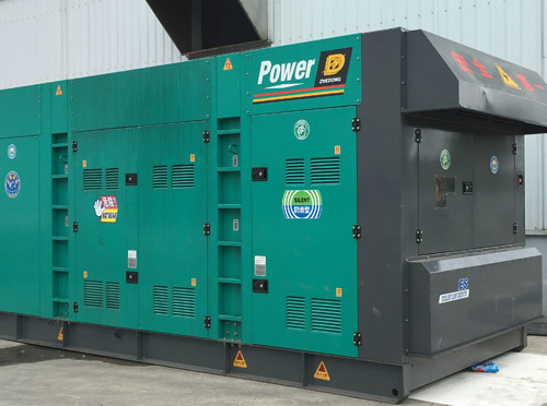 安达升级发电机组的过程中需要注意哪些安全事项？