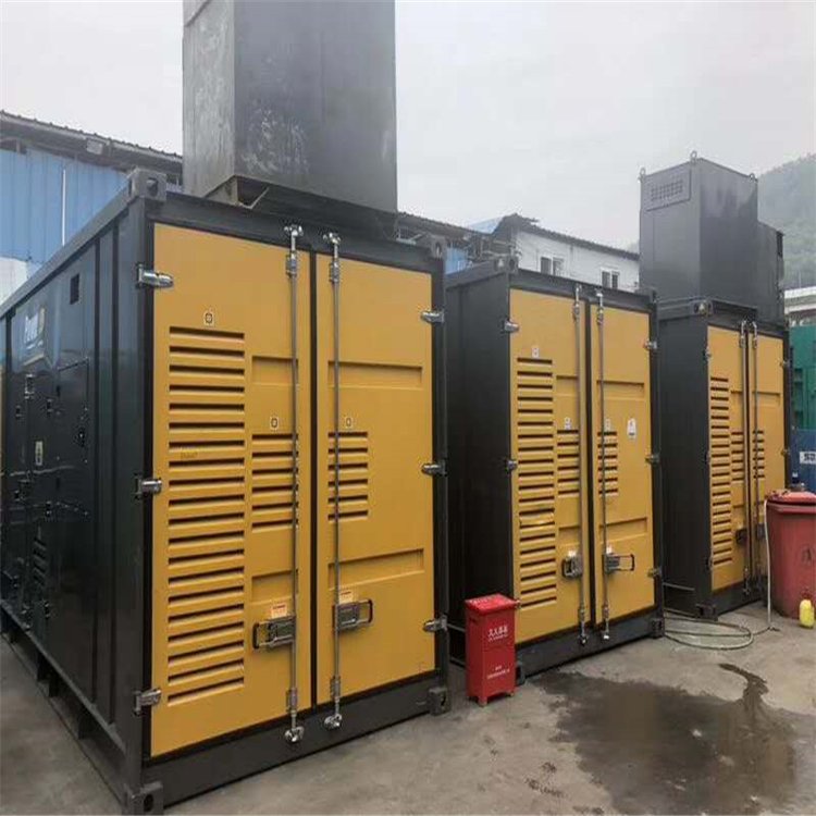 安达温度变化对不同类型欠压保护装置的可靠性影响有何差异？