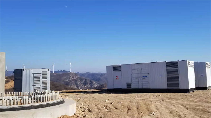 安达带燃油预热系统的柴油发电机组在冬季启动前需要做哪些准备工作？