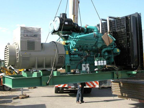 安达冬季柴油发电机启动前，如何检查燃油标号是否适配？